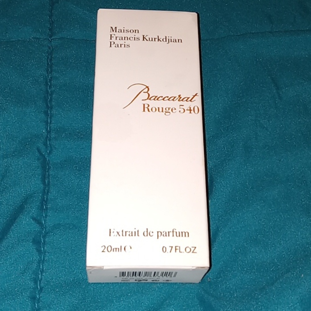 Baccarat rouge540 extrait